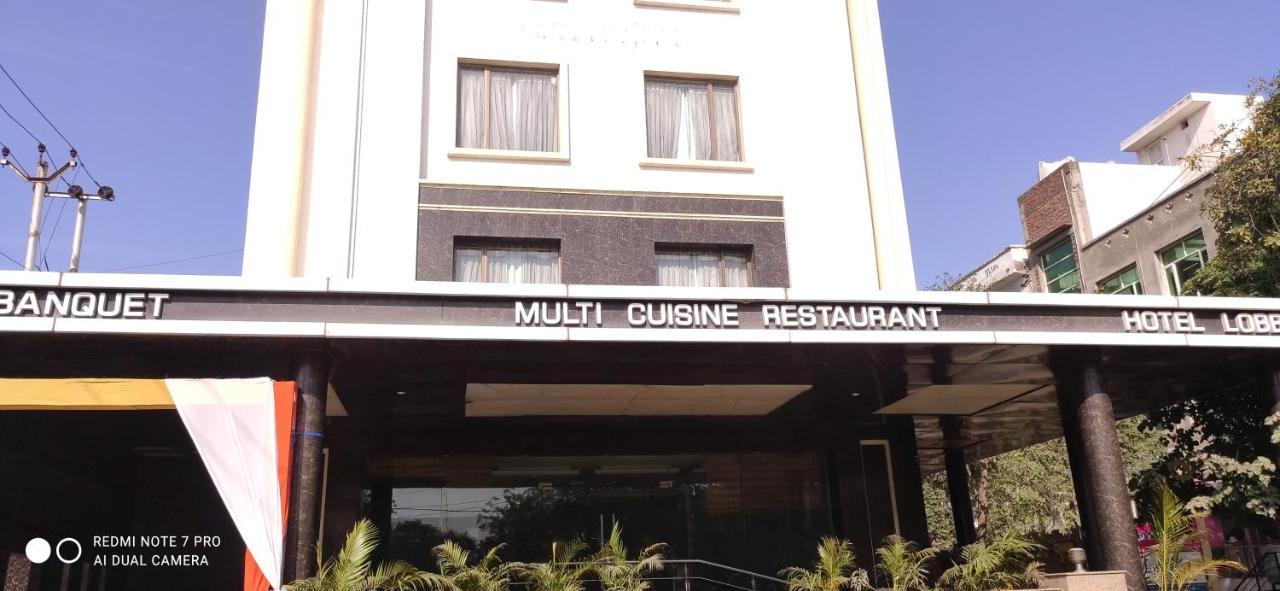 Hotel The Marque Mathura Exterior photo