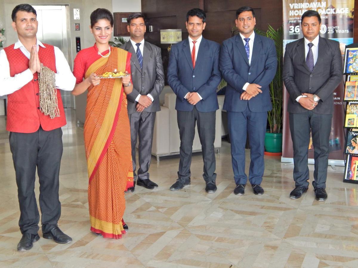 Hotel The Marque Mathura Exterior photo